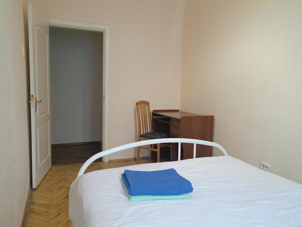 Apartment Gospitalna Street 2 Kyiv Exterior photo